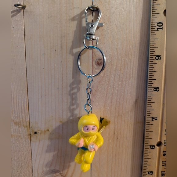 Yellow Ninja Keychain - Picture 1 of 4